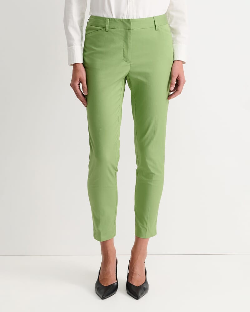 Evie Capri Pant in AVOCADO