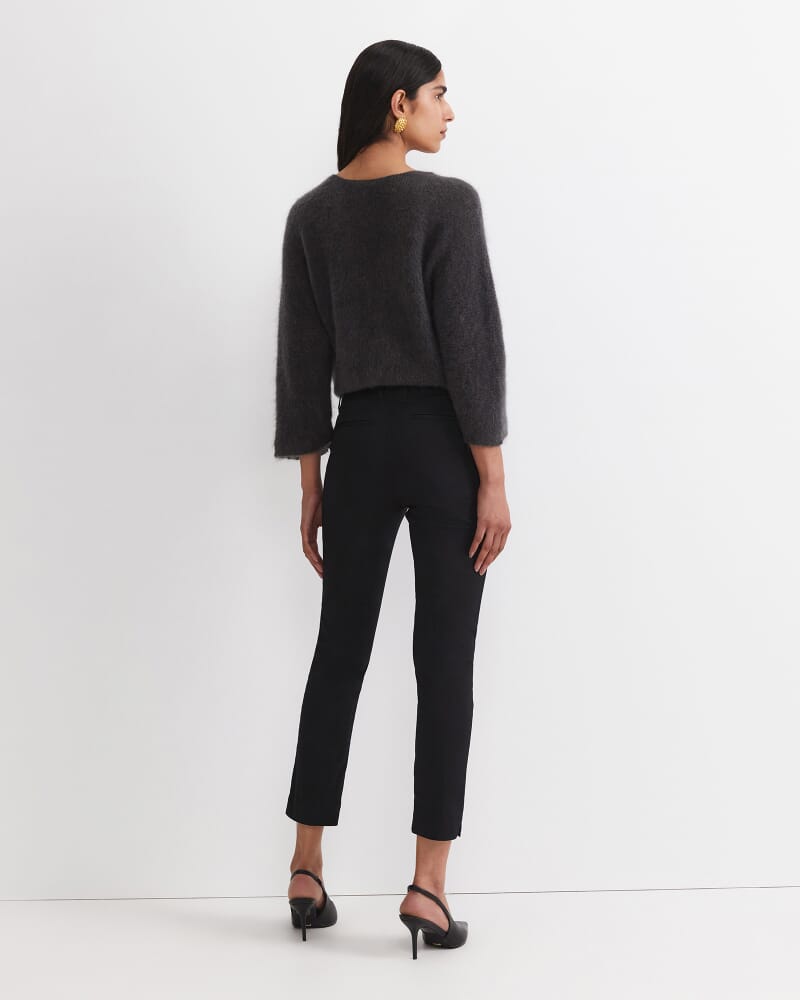 Evie Capri Pant in BLACK