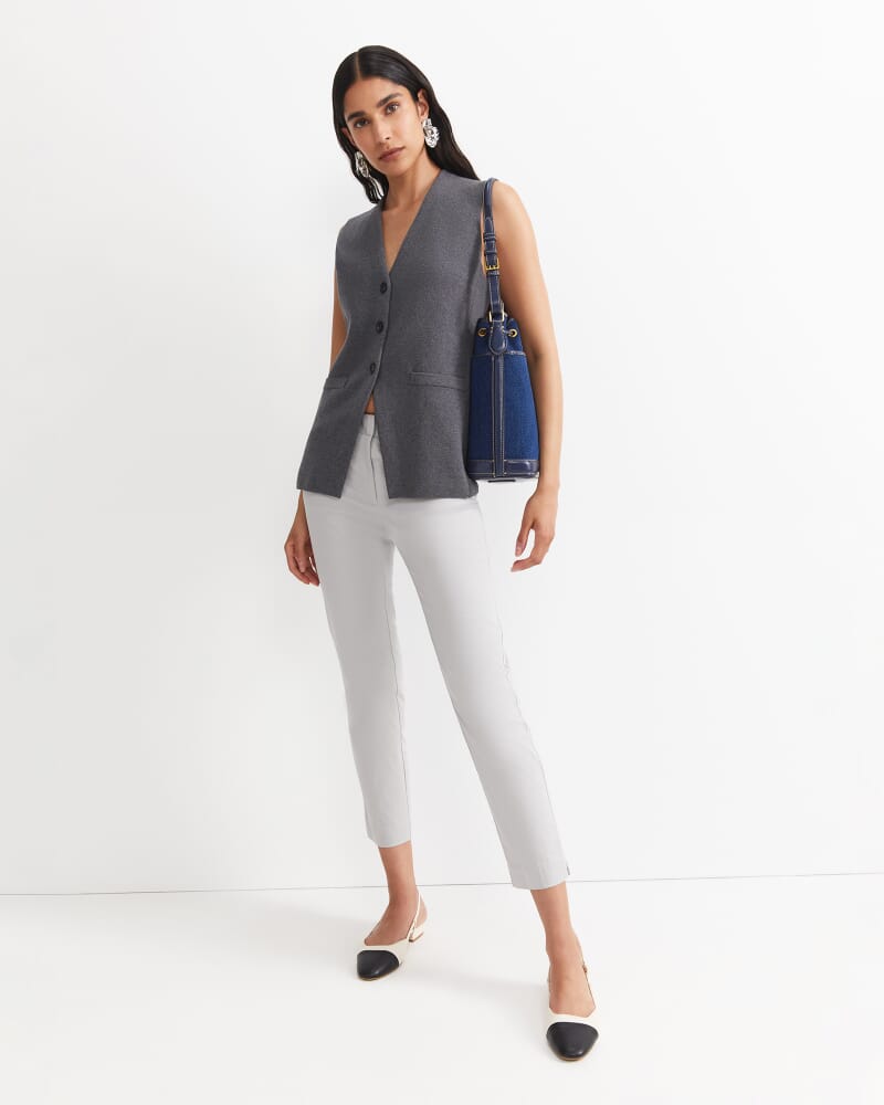 Evie Capri Pant in SILVER