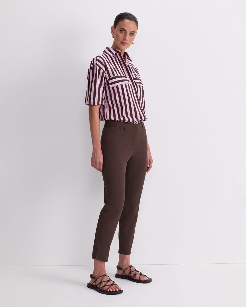 Evie Capri Pant in CHOCOLATE