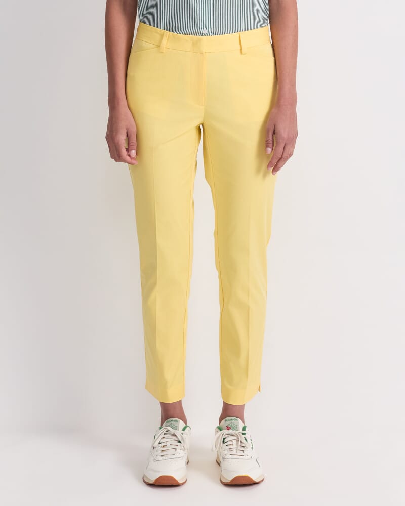 Evie Capri Pant in BUTTER