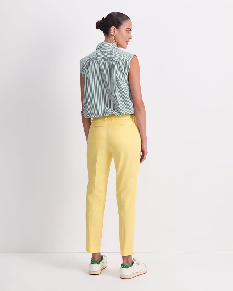Evie Capri Pant in BUTTER