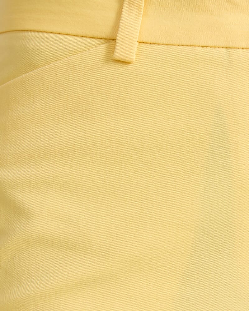 Evie Capri Pant in BUTTER