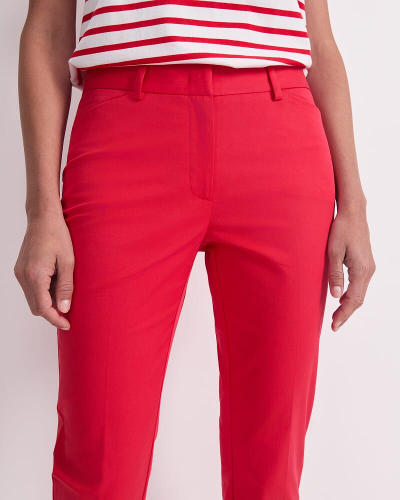 Evie Capri Pant in SCARLET
