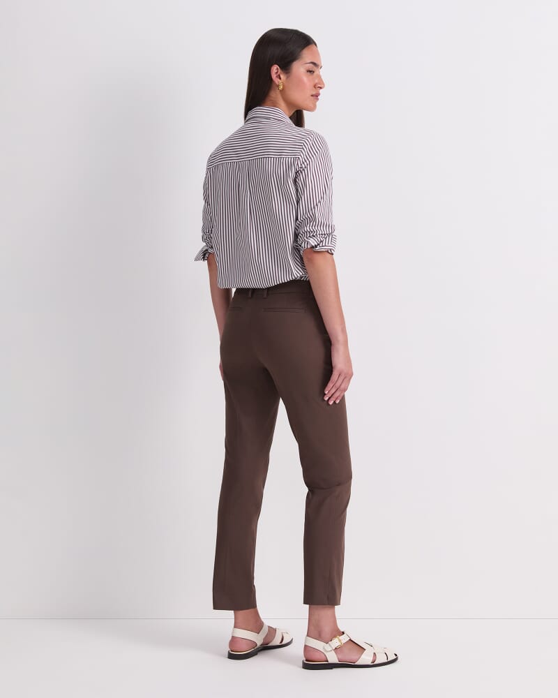 Evie Capri Pant in BITTER CHOCOLATE