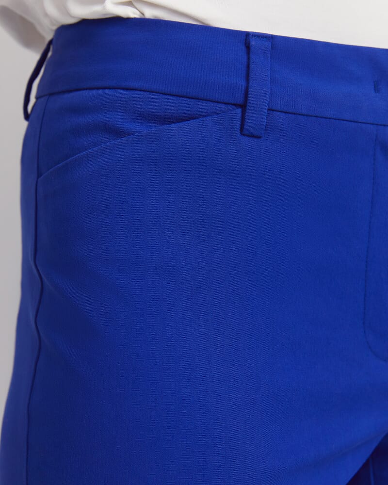 Evie Capri Pant in COBALT