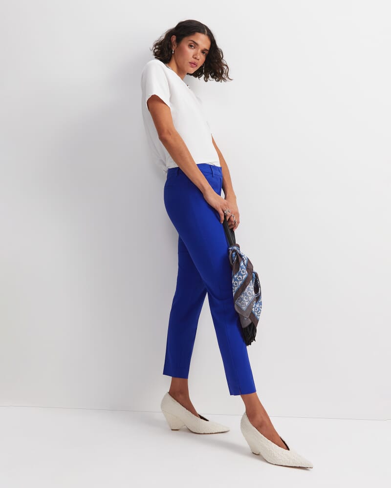 Evie Capri Pant in COBALT