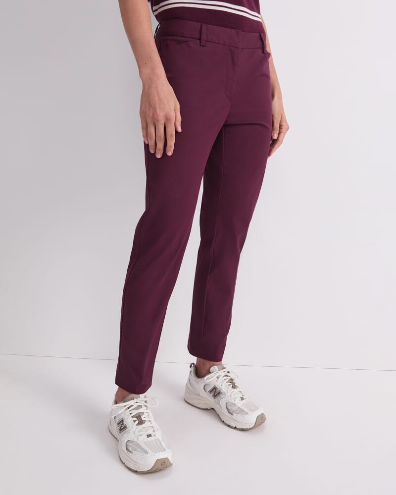 Evie Capri Pant in FIG