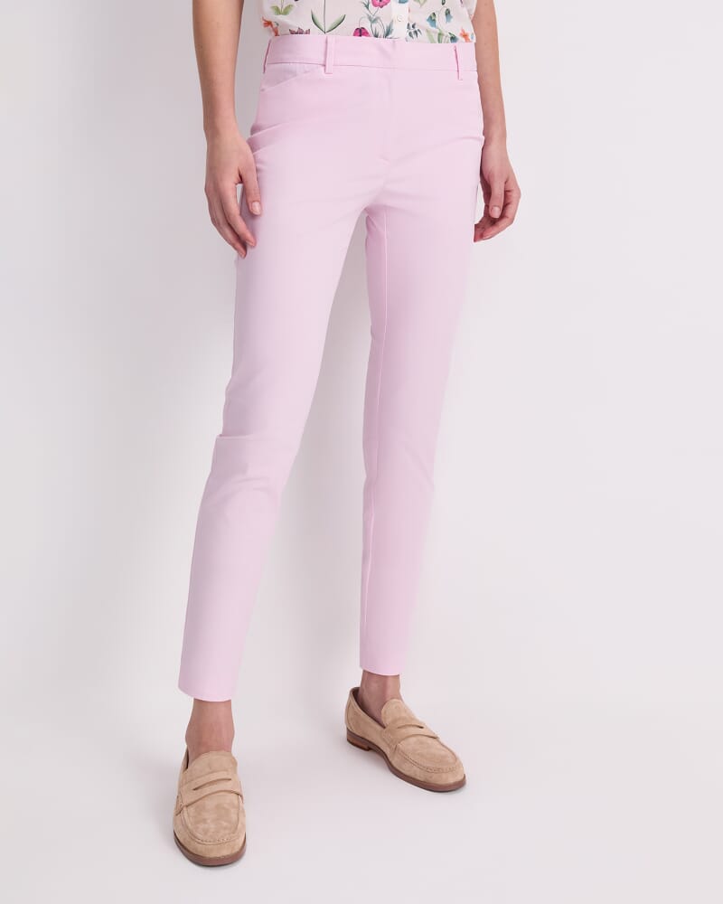 Evie Capri Pant in LIGHT PINK