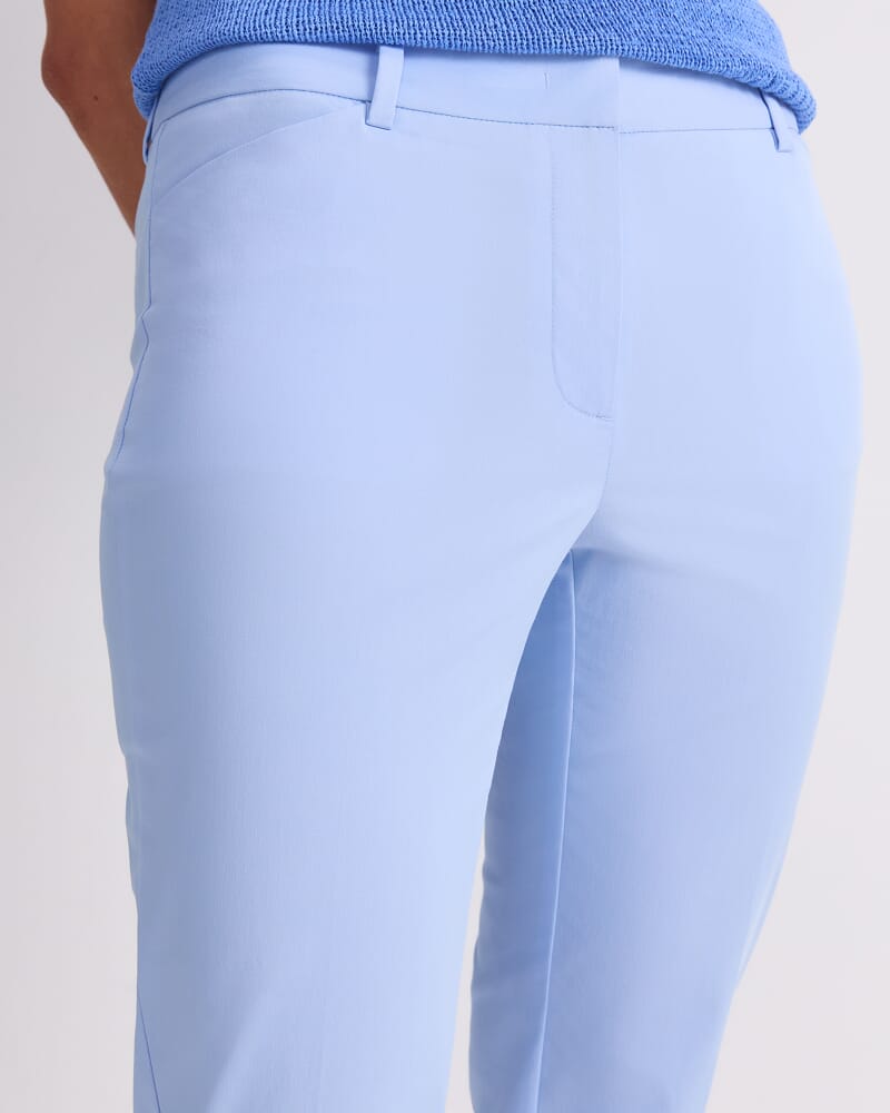 Evie Capri Pant in PALE BLUE
