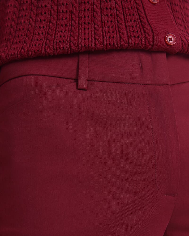 Evie Capri Pant in PINOT