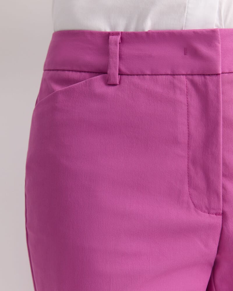 Evie Capri Pant in SHERBET