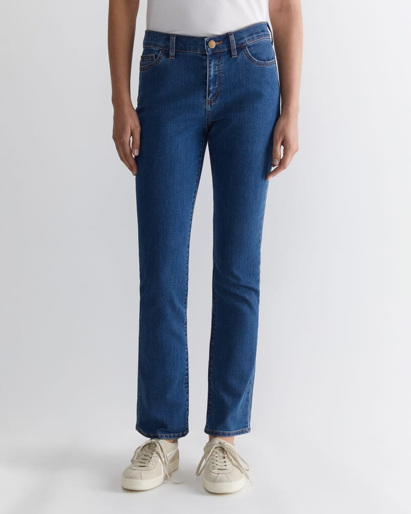 Simone Straight Jean in BLUE WASH