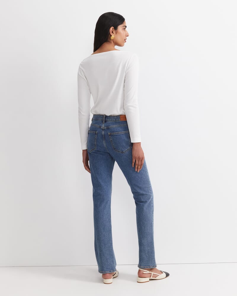 Simone Straight Jean in BLUE WASH
