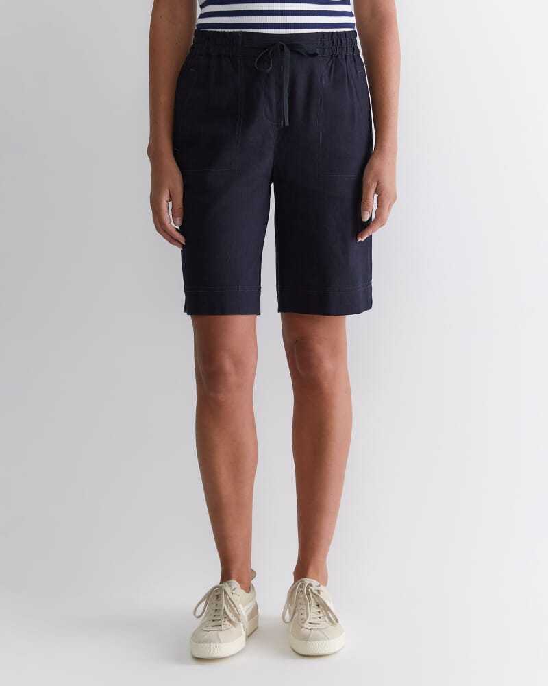 Rosa Linen Short in CLASSIC NAVY