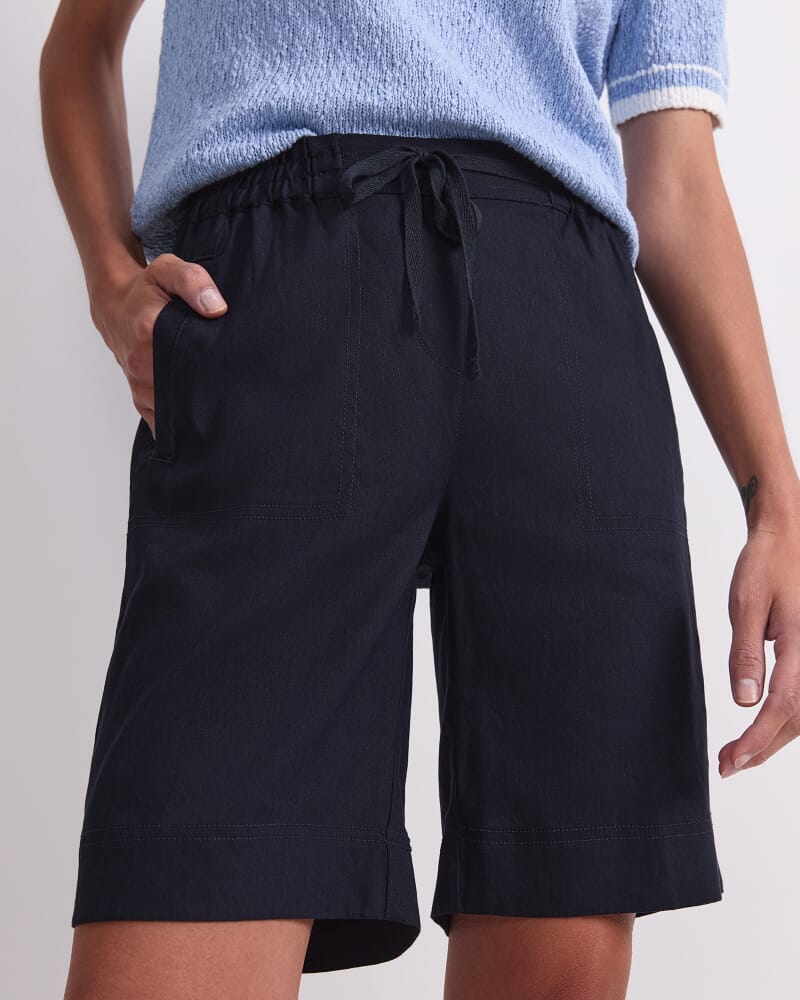 Rosa Linen Short in CLASSIC NAVY