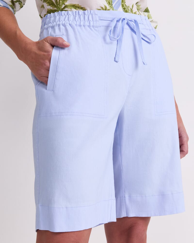 Rosa Linen Short in PALE BLUE