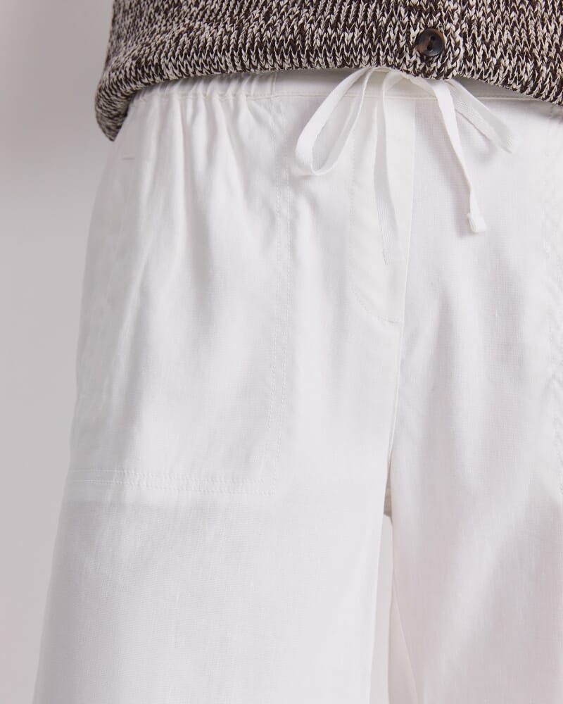 Rosa Linen Short in WHITE