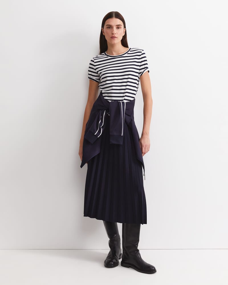 The Perfect T-Shirt in NAVY/WHITE