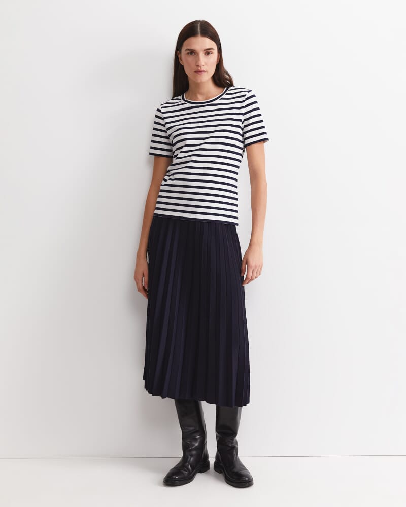 The Perfect T-Shirt in NAVY/WHITE