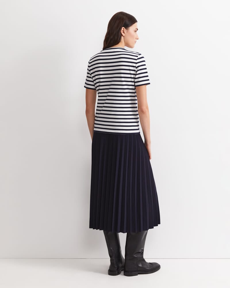 The Perfect T-Shirt in NAVY/WHITE