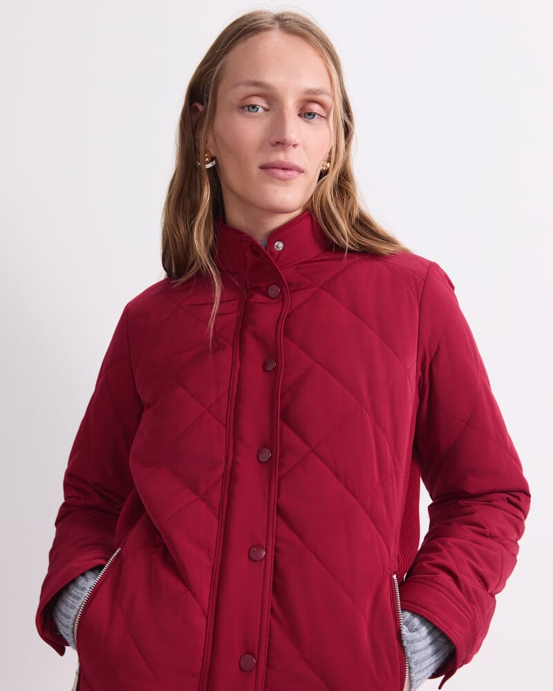 Vera Quilted Jacket in WINE