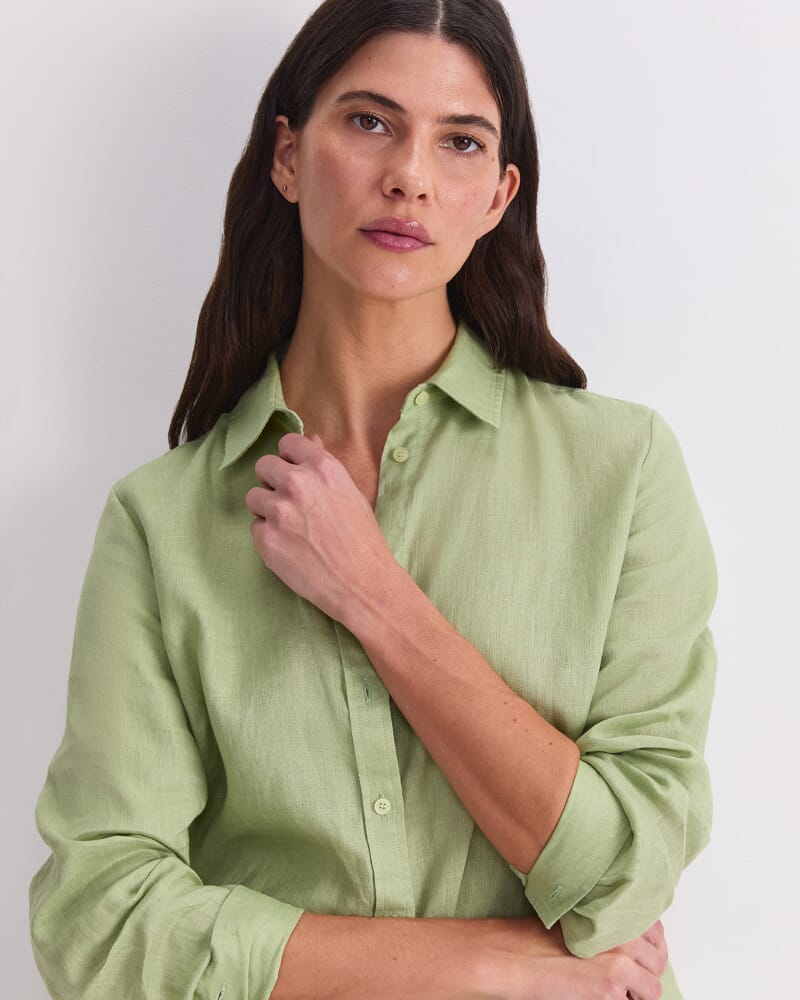 Dahlia Linen Shirt in APPLE