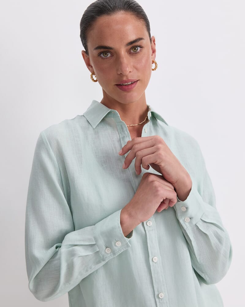 Dahlia Long Sleeve Linen Shirt in MINT