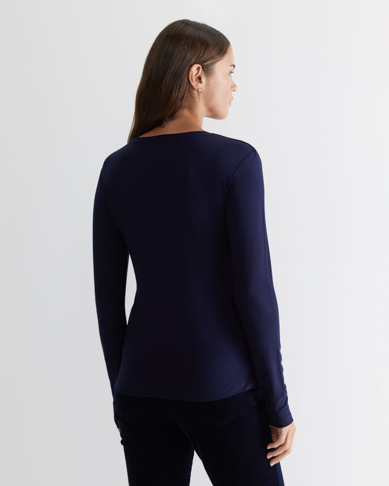 Magic Long Sleeve Tee in NAVY