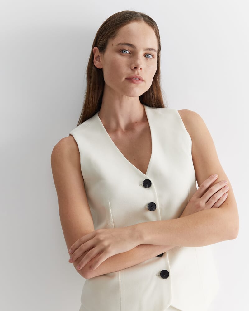 Frankie Twill Vest in WINTER WHITE