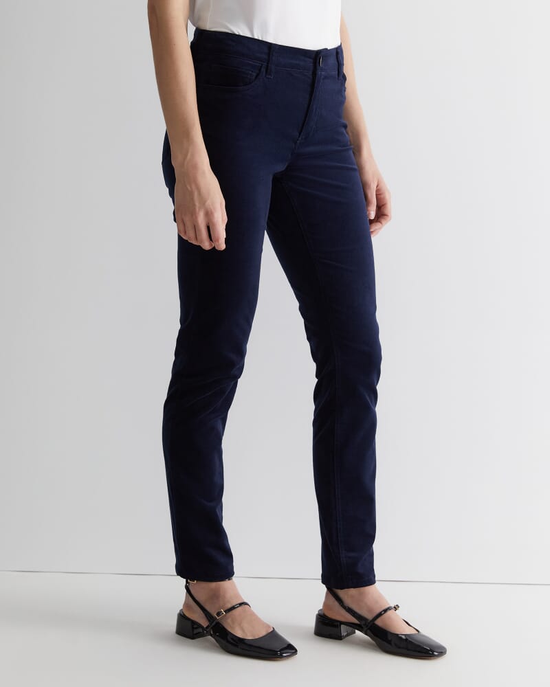 Cleo Velvet Pant in NAVY