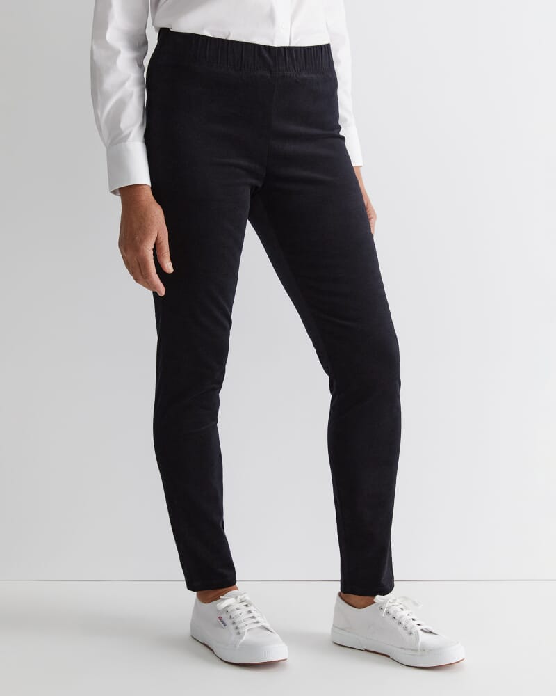 Felicity Velvet Pull On Pant in BLACK