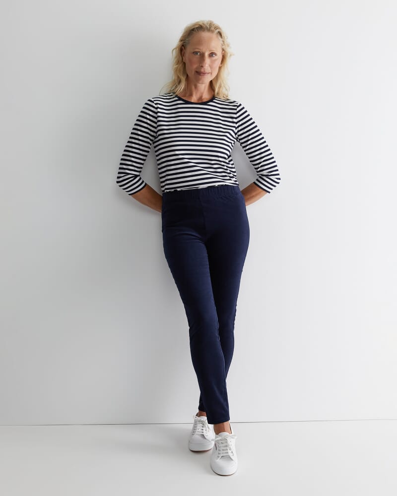 Felicity Velvet Pull On Pant in NAVY