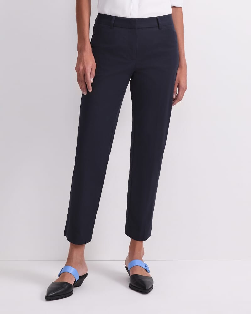 Evie Straight Capri in CLASSIC NAVY