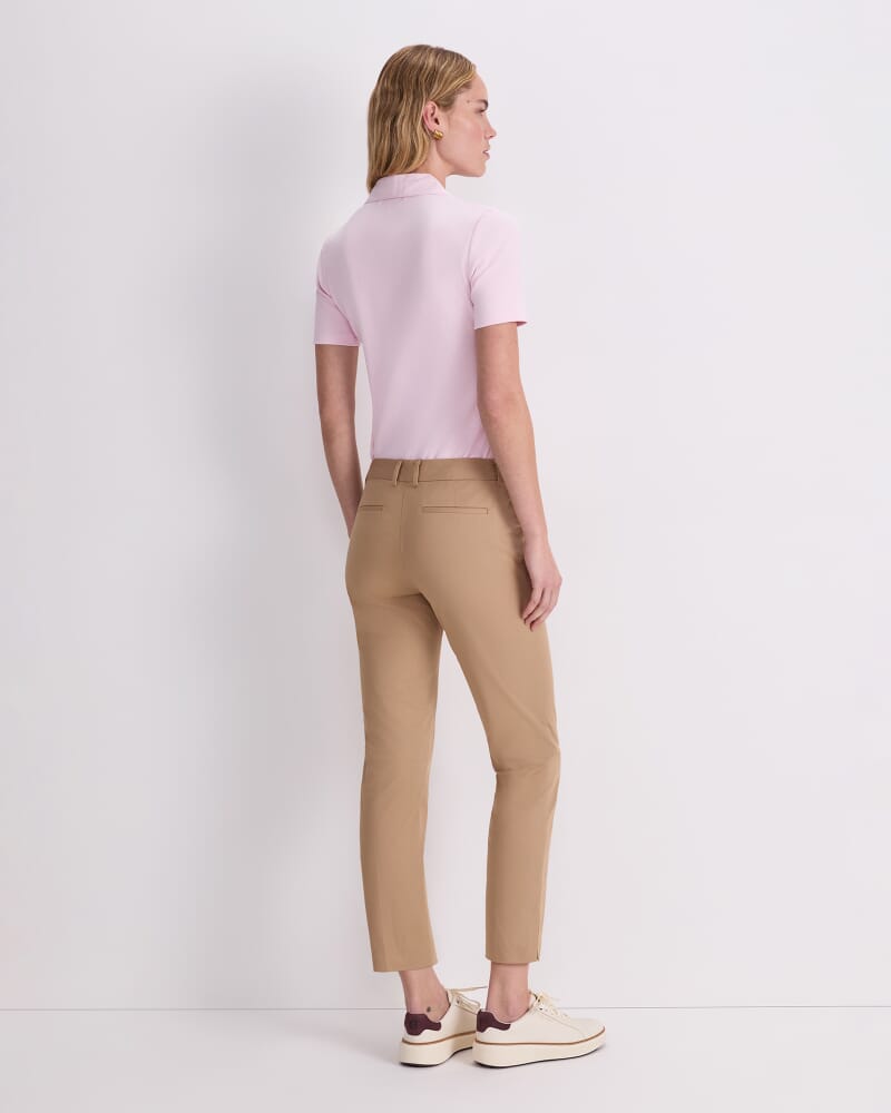 Evie Straight Capri in PEBBLE