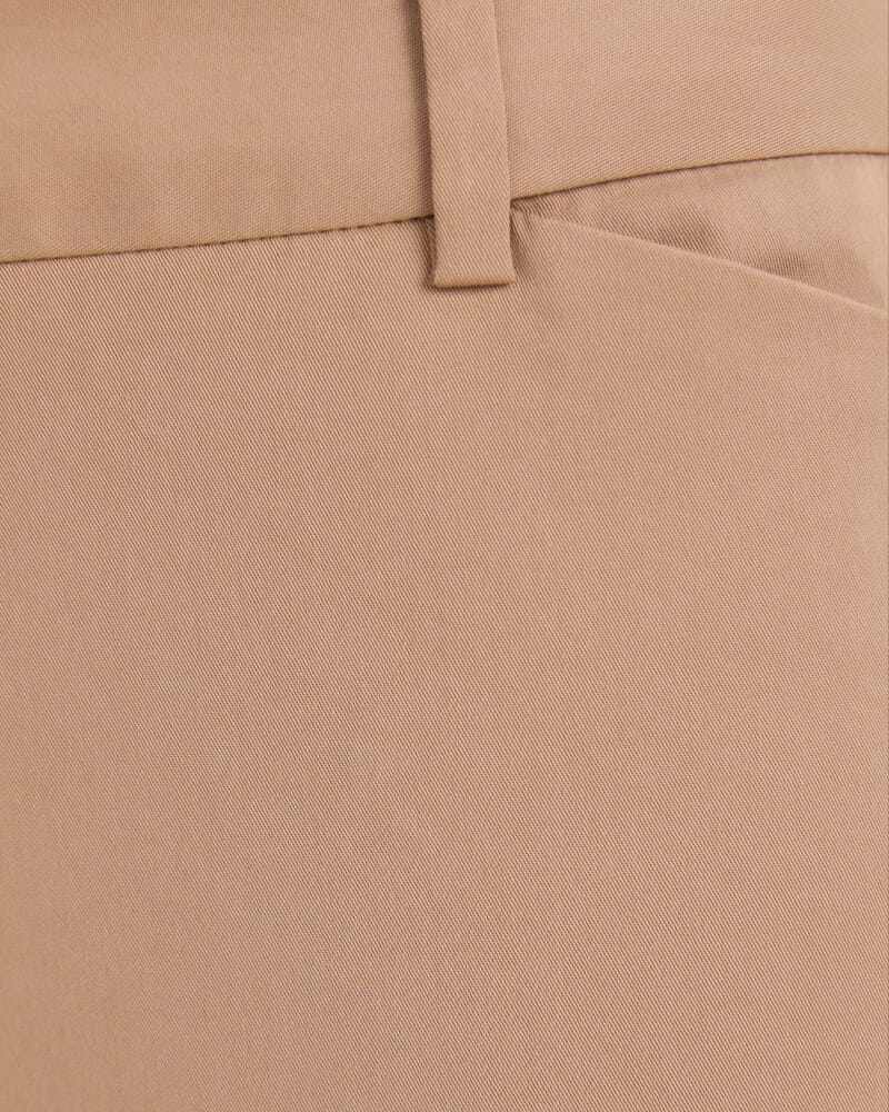 Evie Straight Capri in PEBBLE