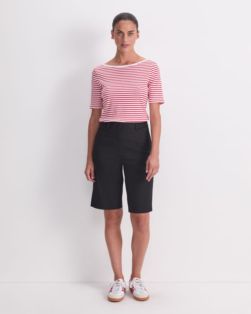 Evie Bermuda Short in BLACK