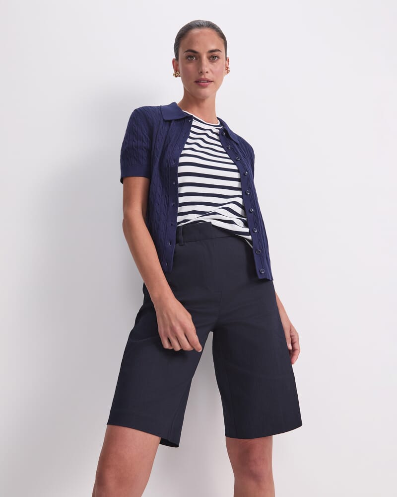 Evie Bermuda Short in CLASSIC NAVY