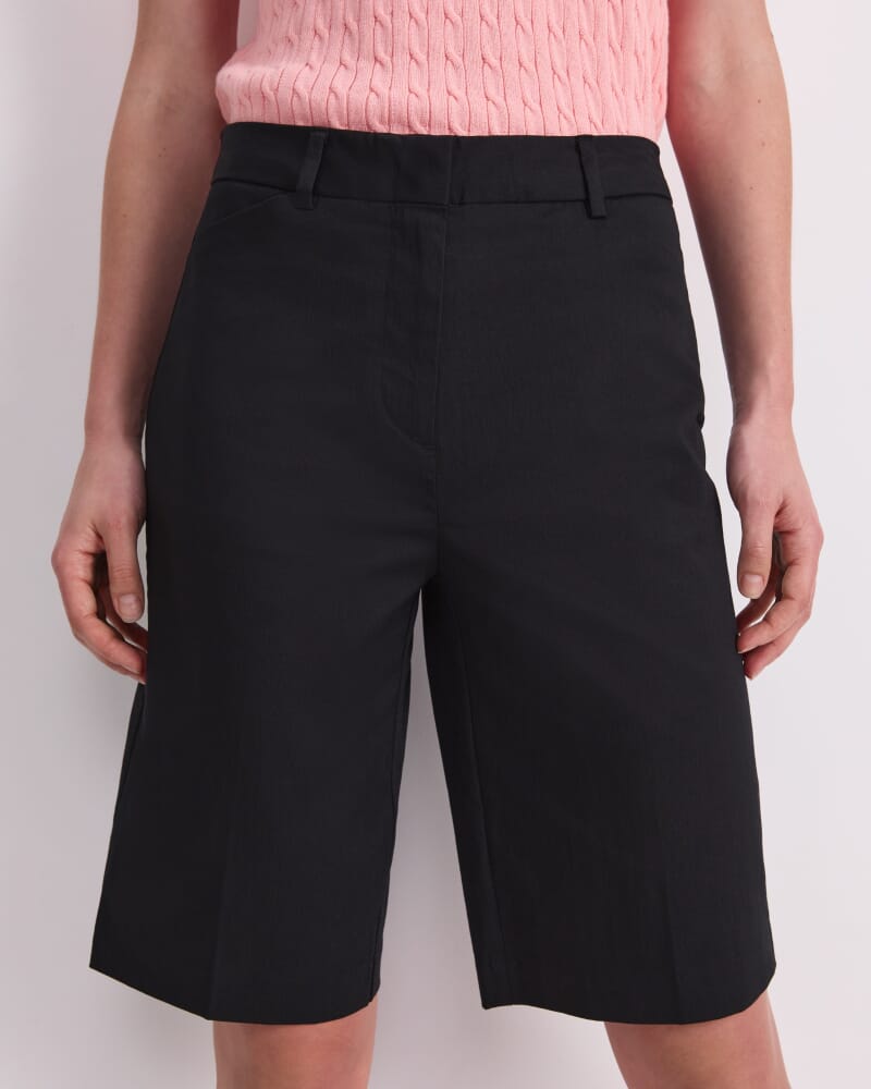 Evie Bermuda Short in BLACK