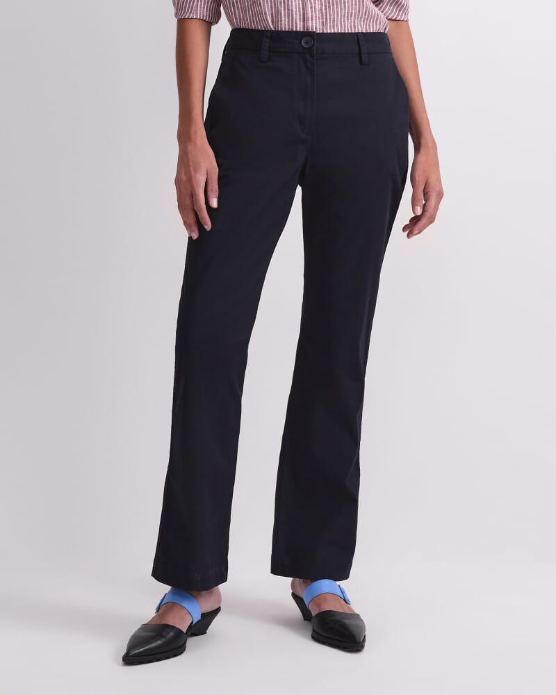 Laura Straight Chino Pant in NAVY