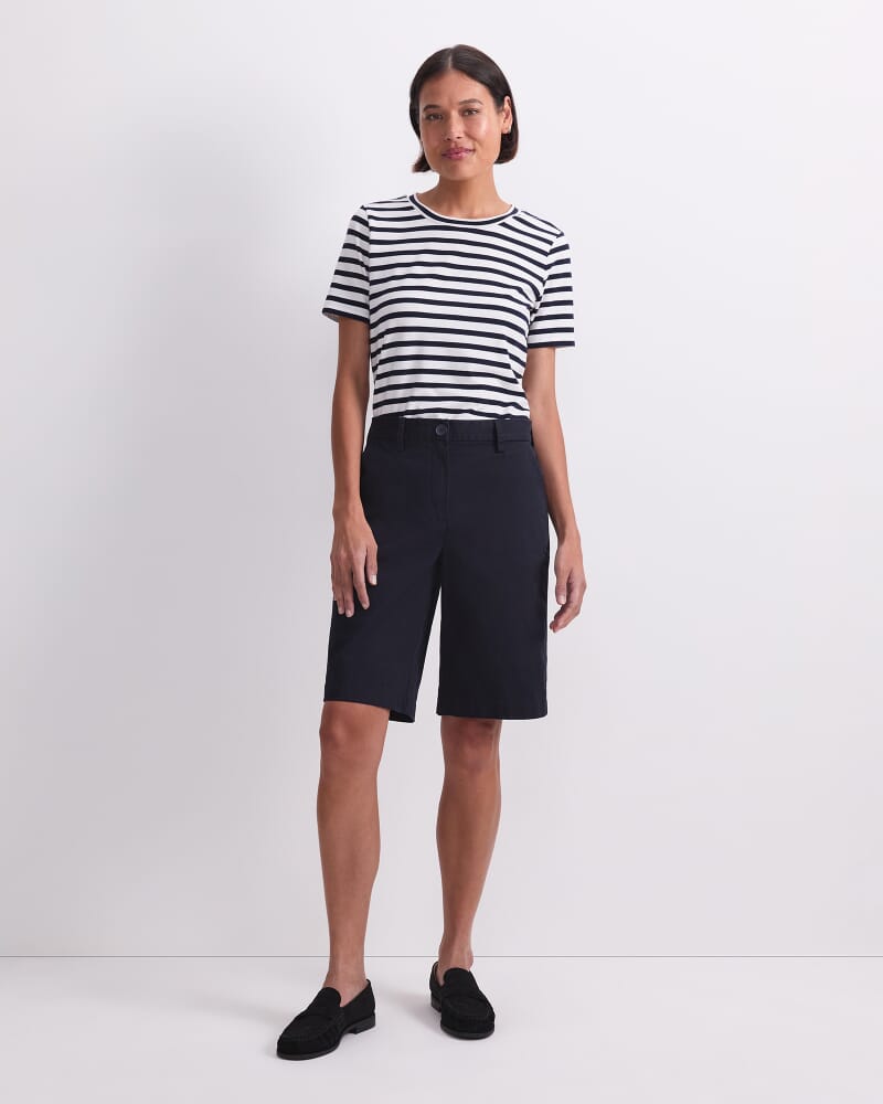 Laura Chino Short in NAVY