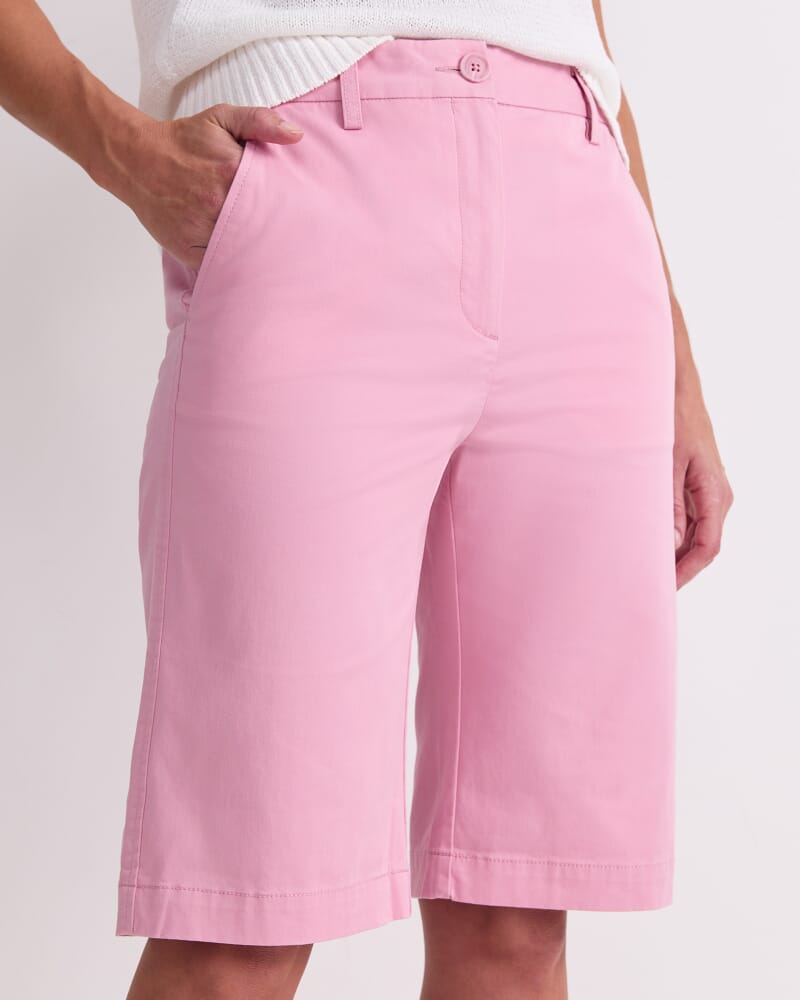 Laura Chino Short in ROSE