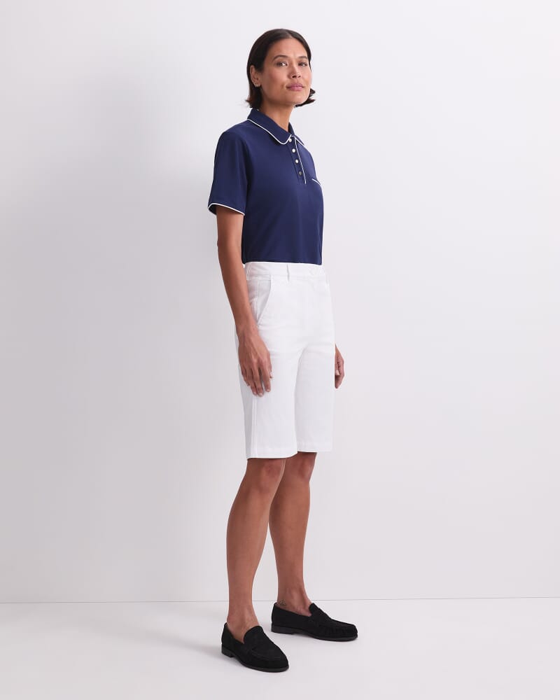 Laura Chino Short in WHITE