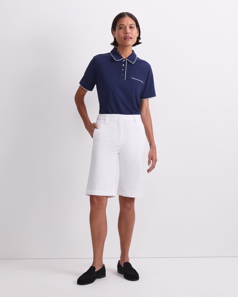 Laura Chino Short in WHITE