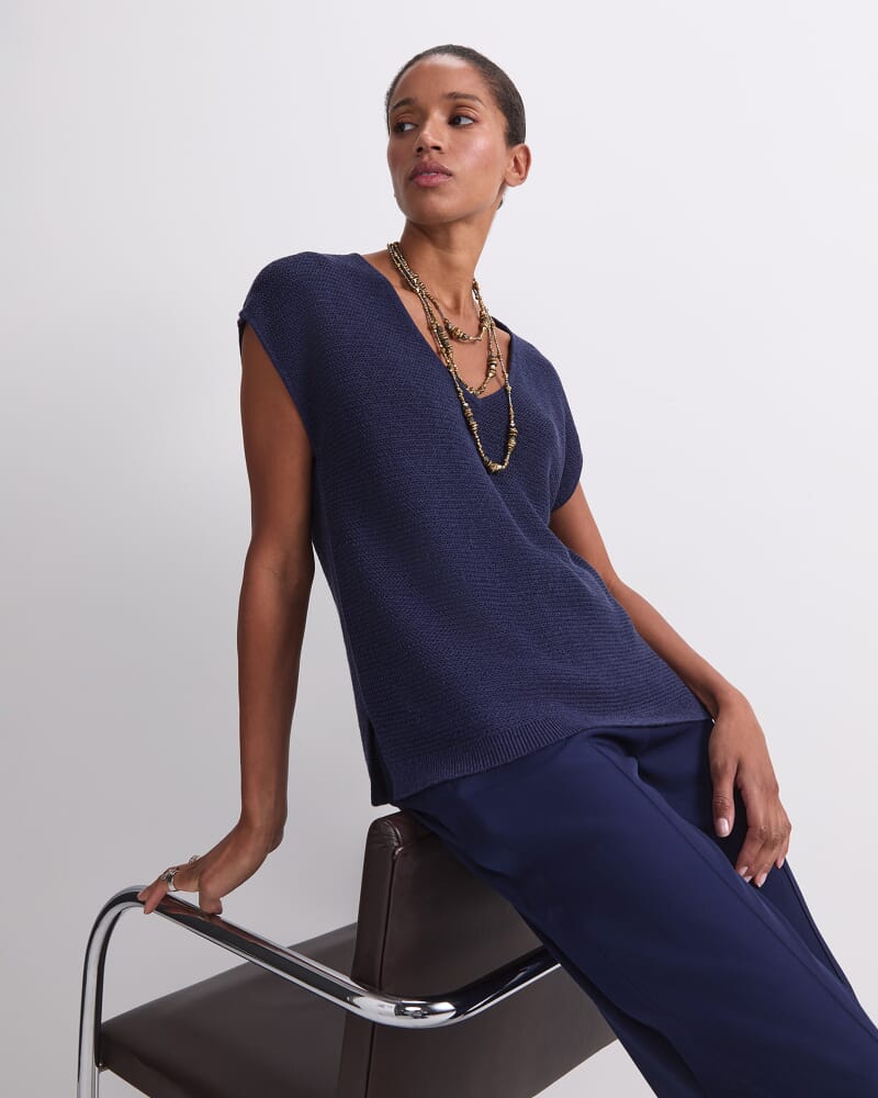 Luisa V-Neck Knit Top in NAVY