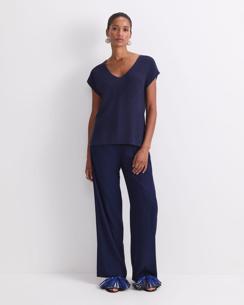 Luisa V-Neck Knit Top in NAVY