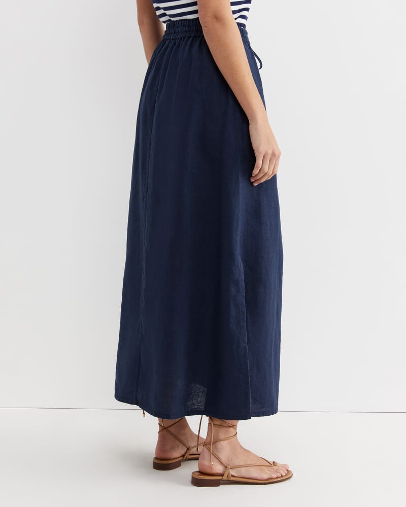Lulu Linen Midi Skirt in NAVY