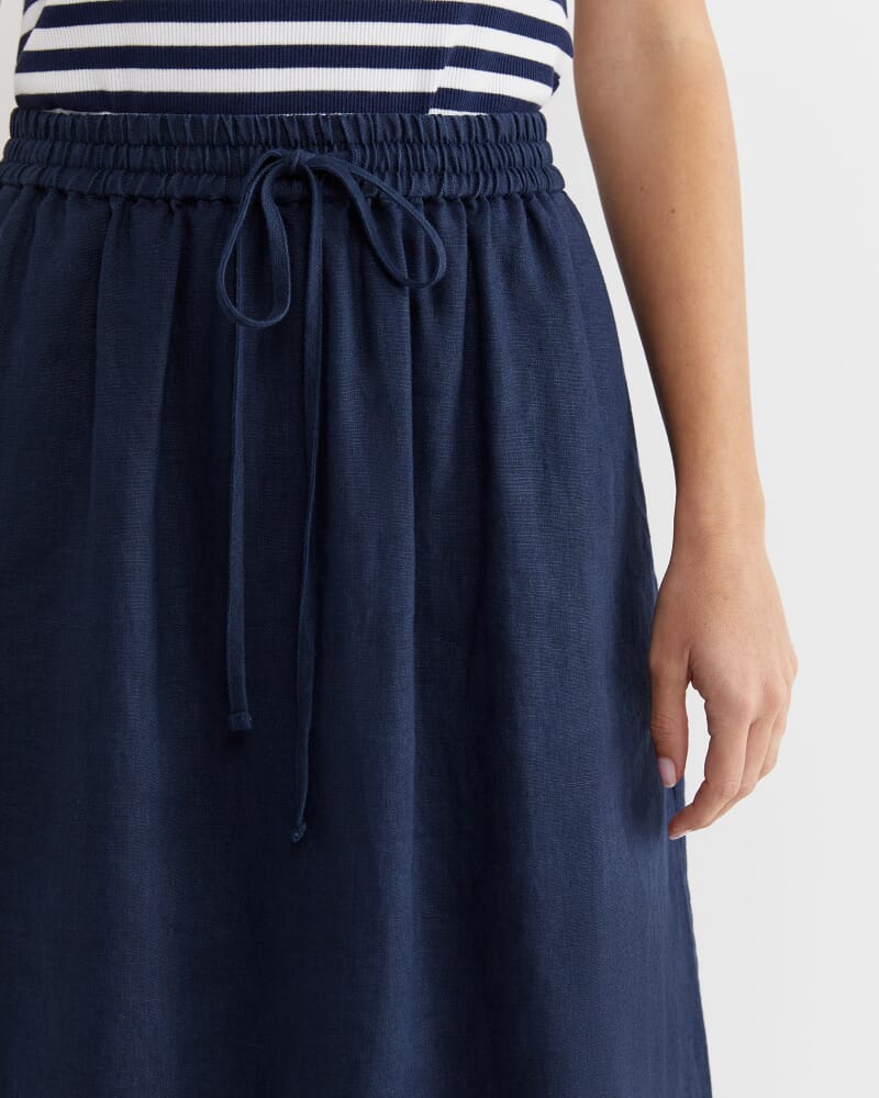 Lulu Linen Midi Skirt in NAVY
