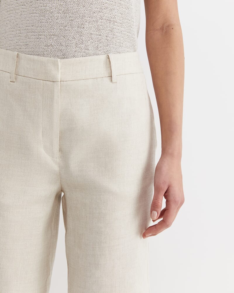 Lena Bermuda Linen Short in STRING