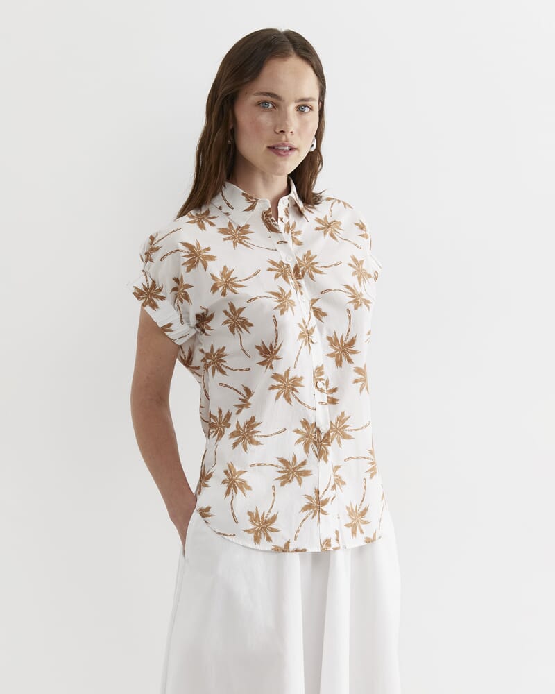 Palm Short Sleeve Lily Voile Shirt in TAN/WHITE
